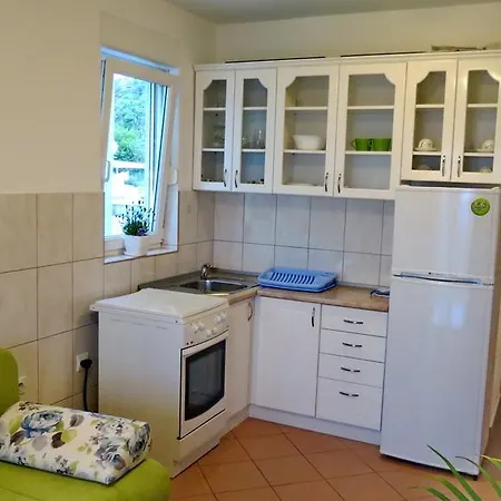 Val Apartman *